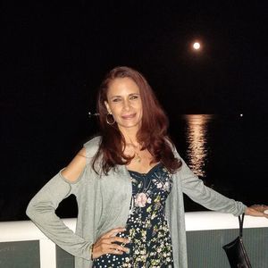 Meet your Posher, Deborah